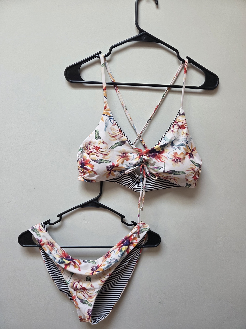 Floral Tie-Front Bikini Set in Cream and Multicolor